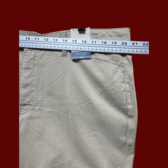 St. John's Bay - Women's Mid Rise 5" Inseam Chino Short - Beige -18 - Picture 5 of 16